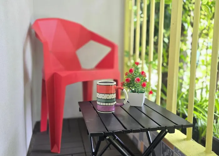 100 Luxury Air Con With Private Balcony Apartment Bangkok